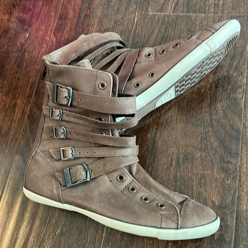 Leather converse